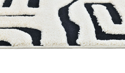 Madu Abstract Maze Geometric Powerloom Rugs - Contemporary White & Black
