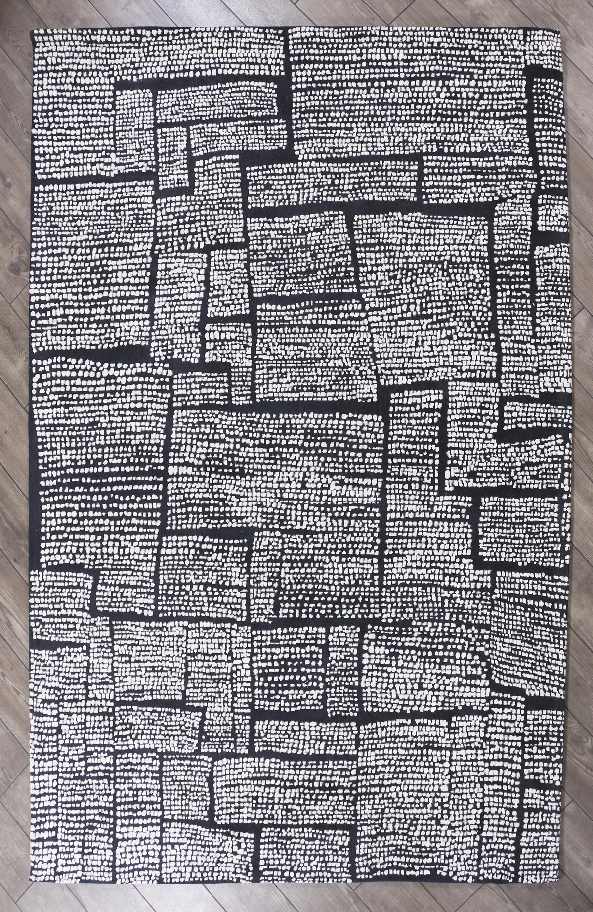 Modern Charcoal Grey Rugs with Abstract Design