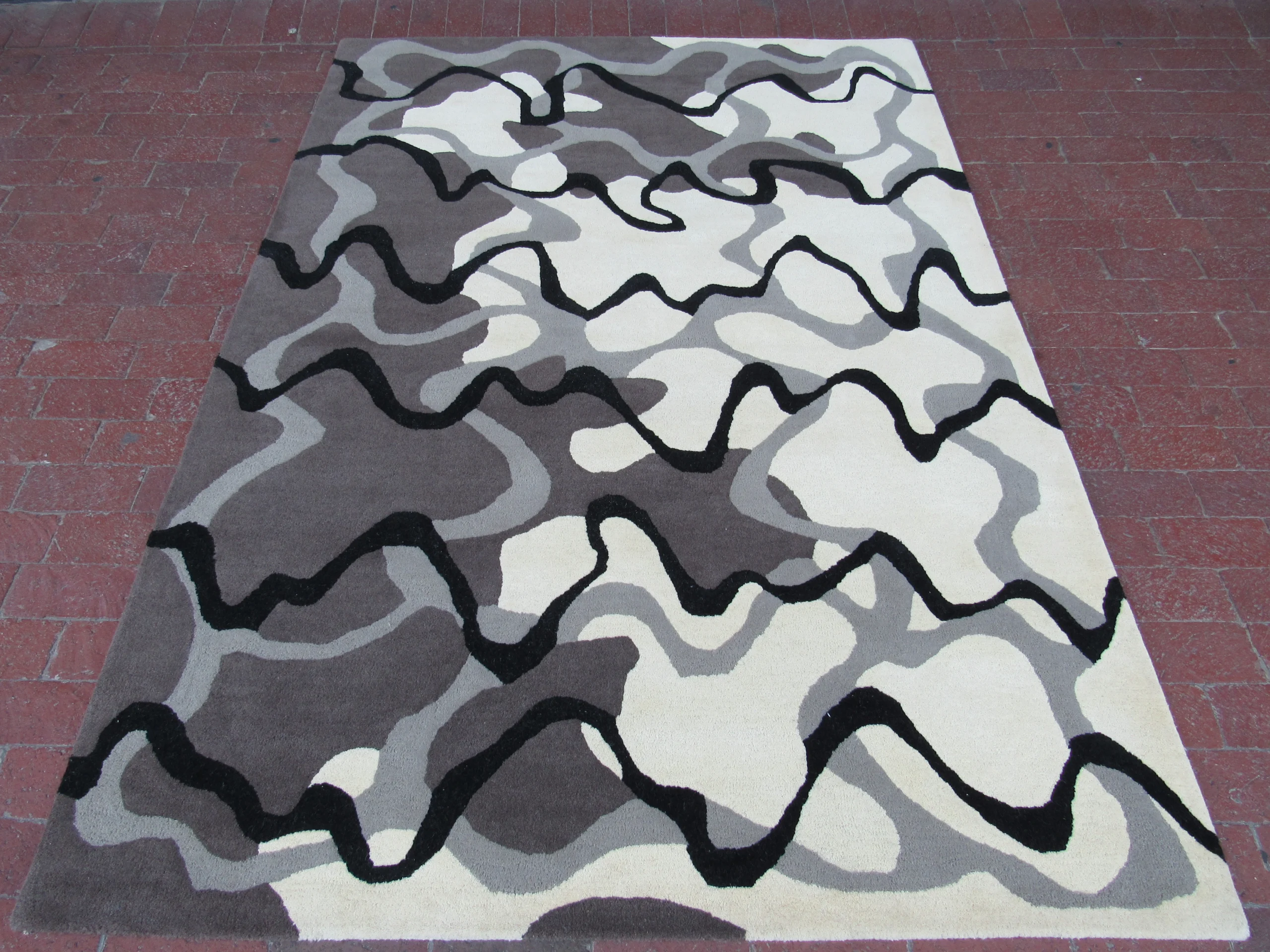Wool & Silk Rug 1 Wool & Silk Rug