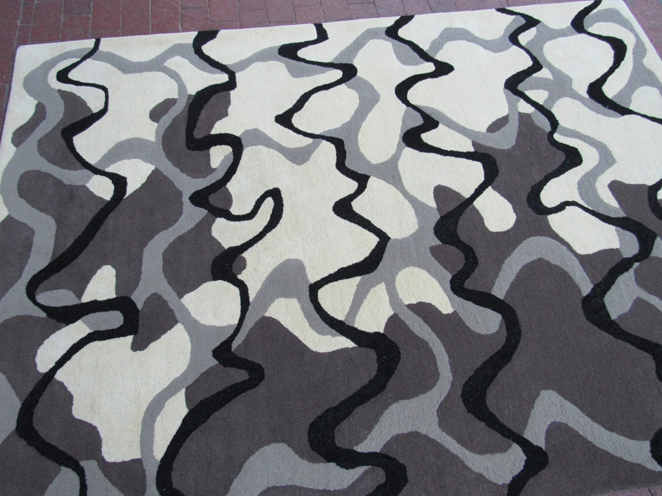 Wool & Silk Rug 2 Wool & Silk Rug - Image 2