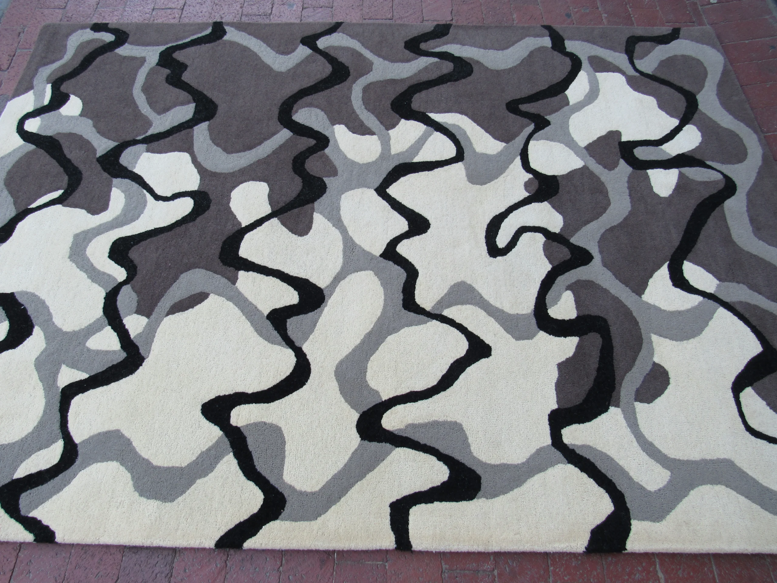 Wool & Silk Rug 3 Wool & Silk Rug - Image 3