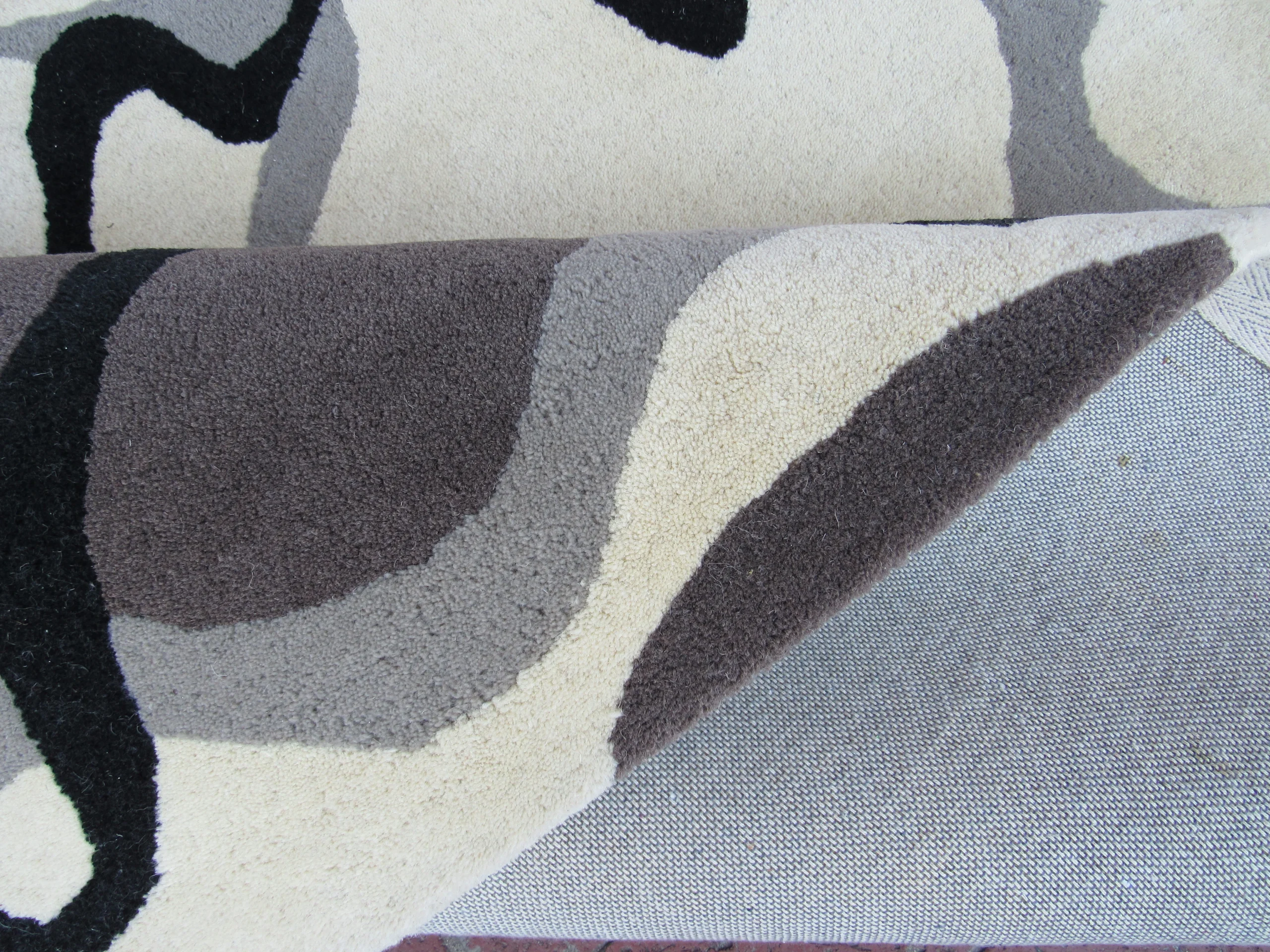 Wool & Silk Rug 5 Wool & Silk Rug - Image 5
