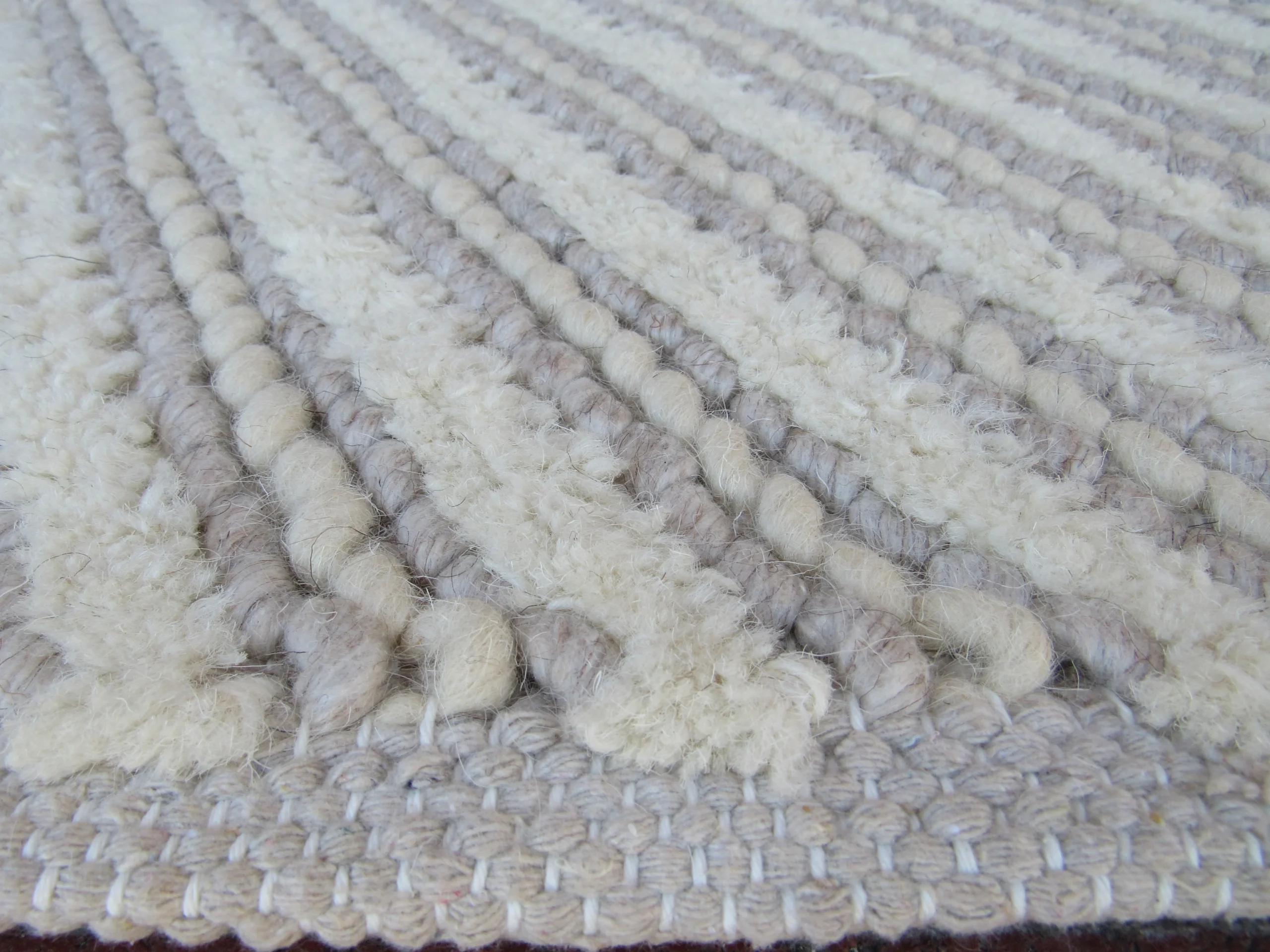Hand Woven Textured Rug 160x230cm 3 Hand Woven Textured Rug 160x230cm - Image 3